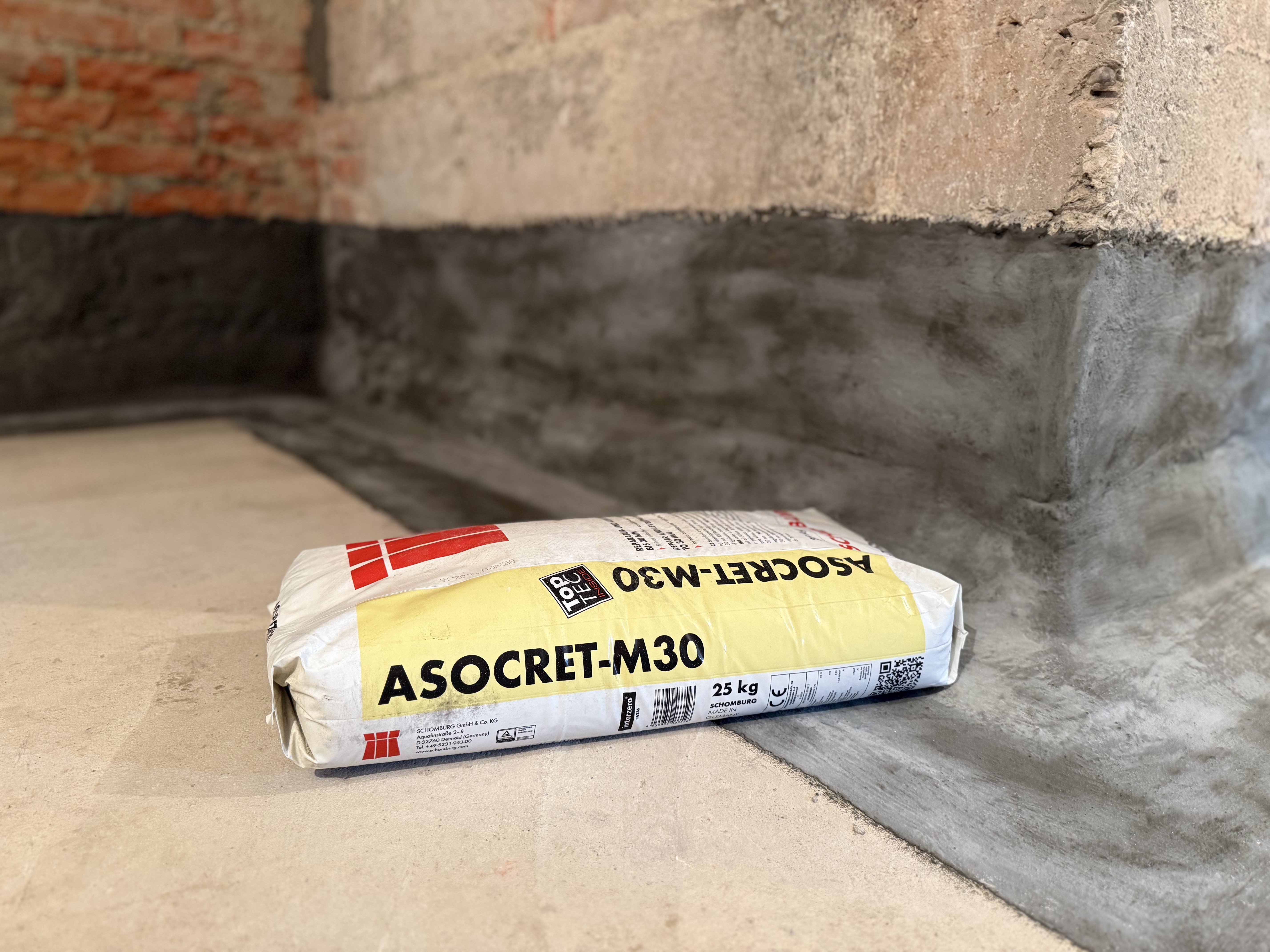 Wodoodporna masa wyrównawcza Schomburg Asocret-M30 25 kg